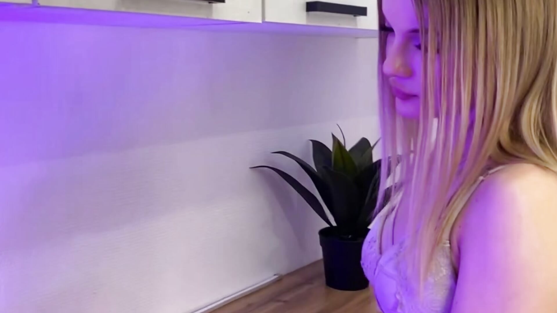 I'm in your kitchen🔥 - video by Michele_bright cam model