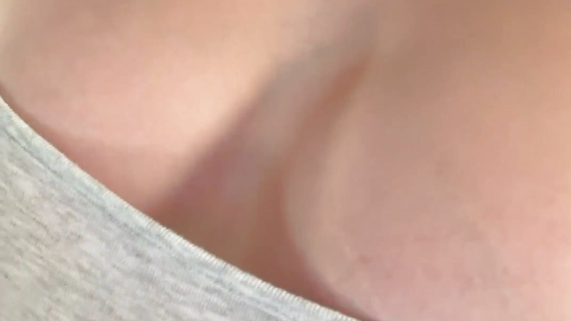 Boobs play close up - video by CreamPuff- cam model