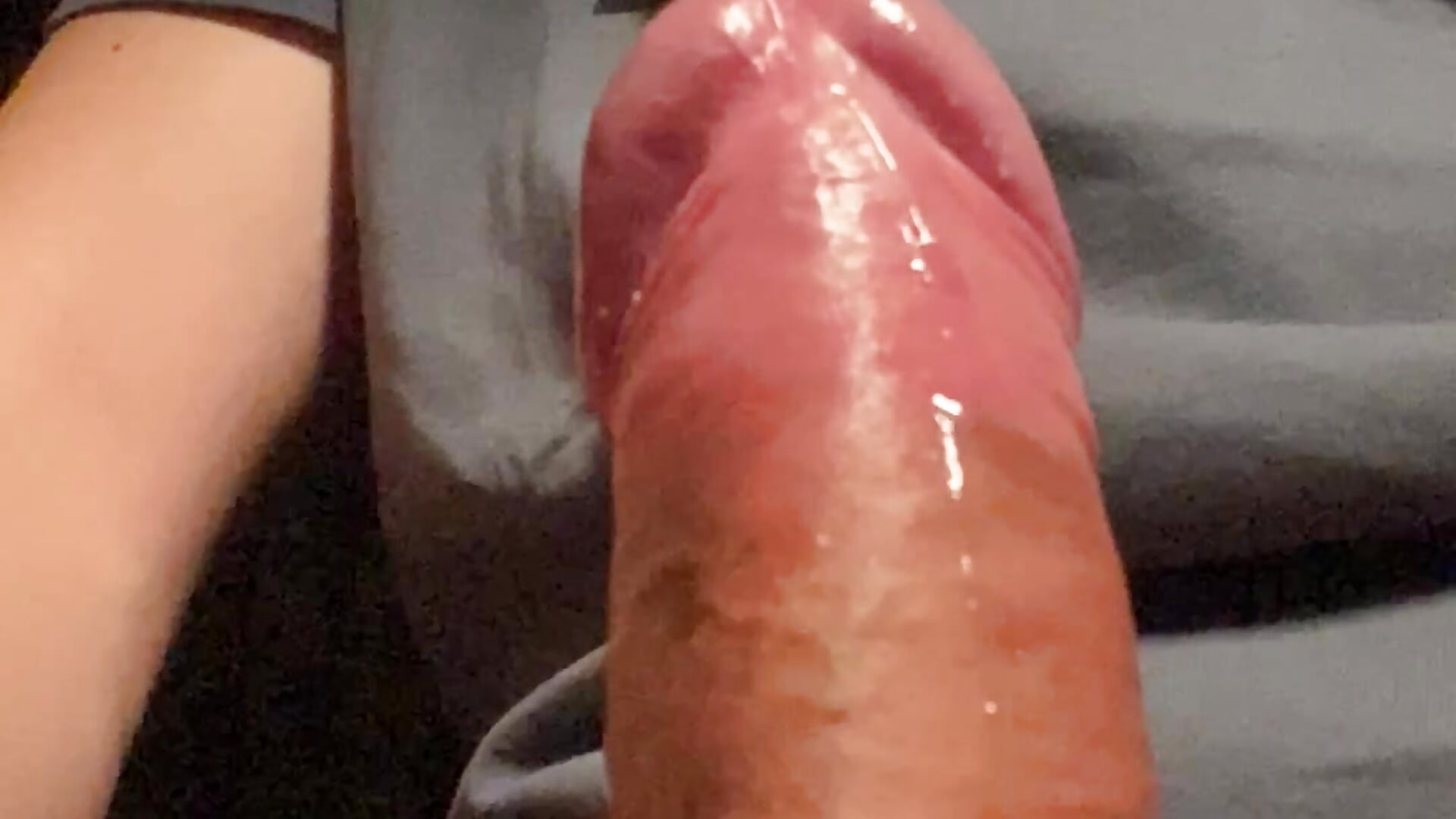 Spitting on cock - video van Hotguy3000 cam-model