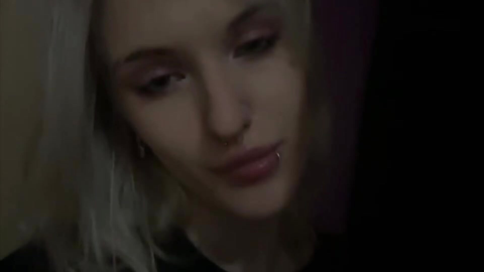 I'm messing around and playing – video af LezzyCrown cam-model