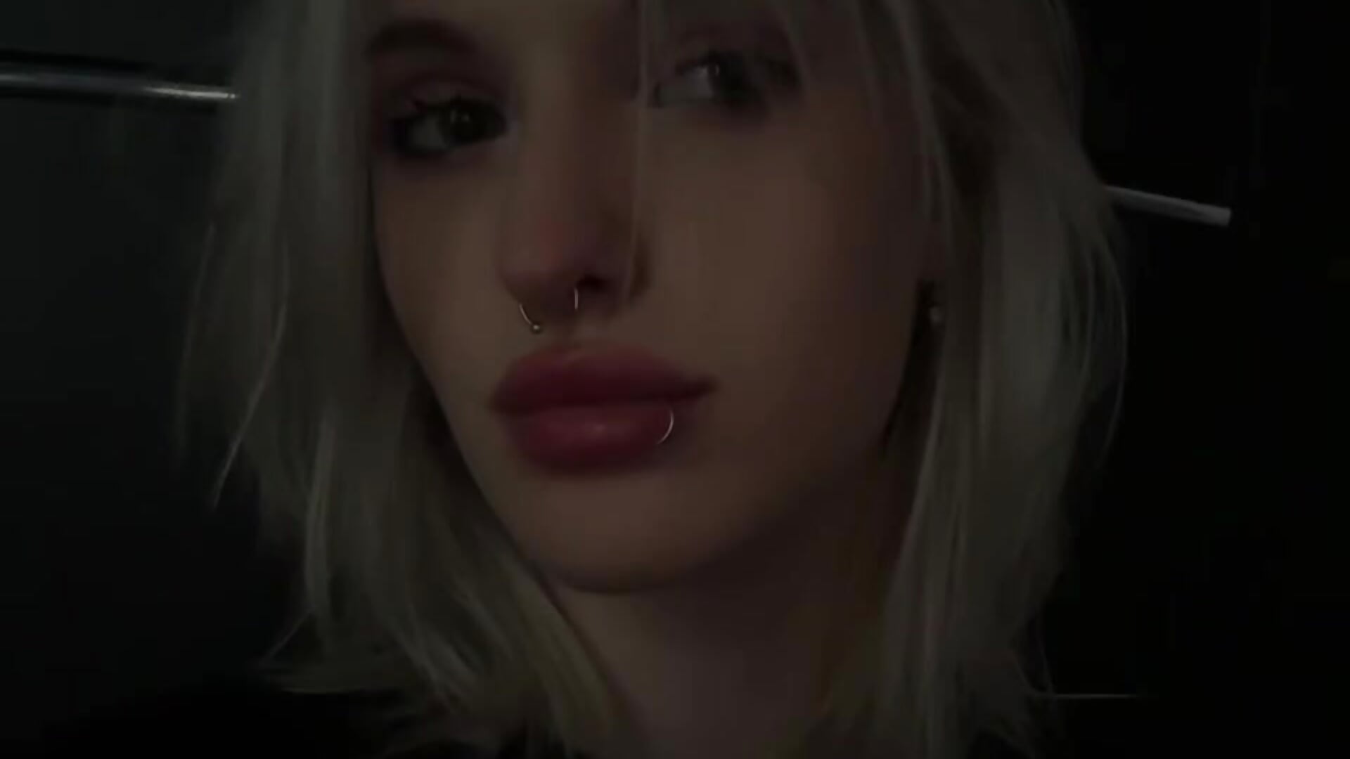 Bad girl – video af LezzyCrown cam-model