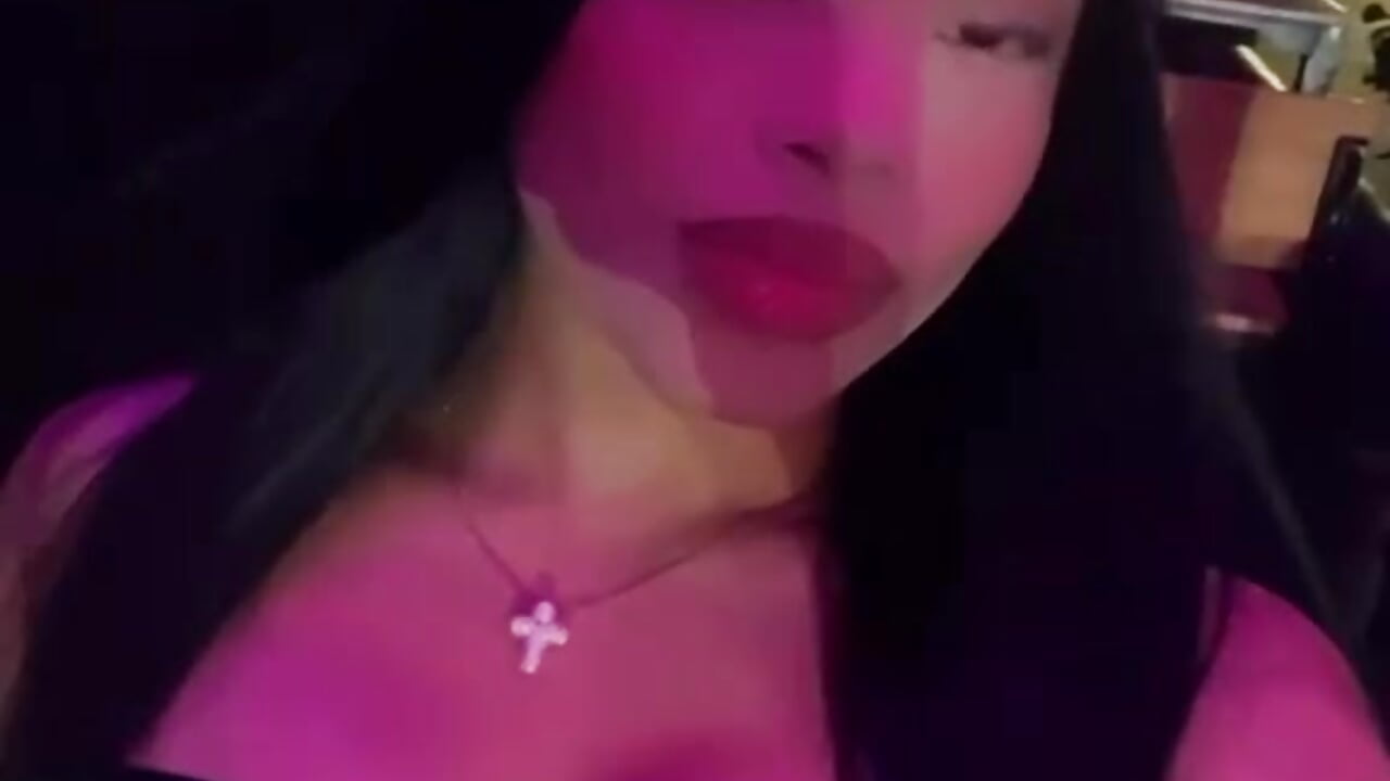 ♥️♥️ – video od webkamerové modelky Miabrazt