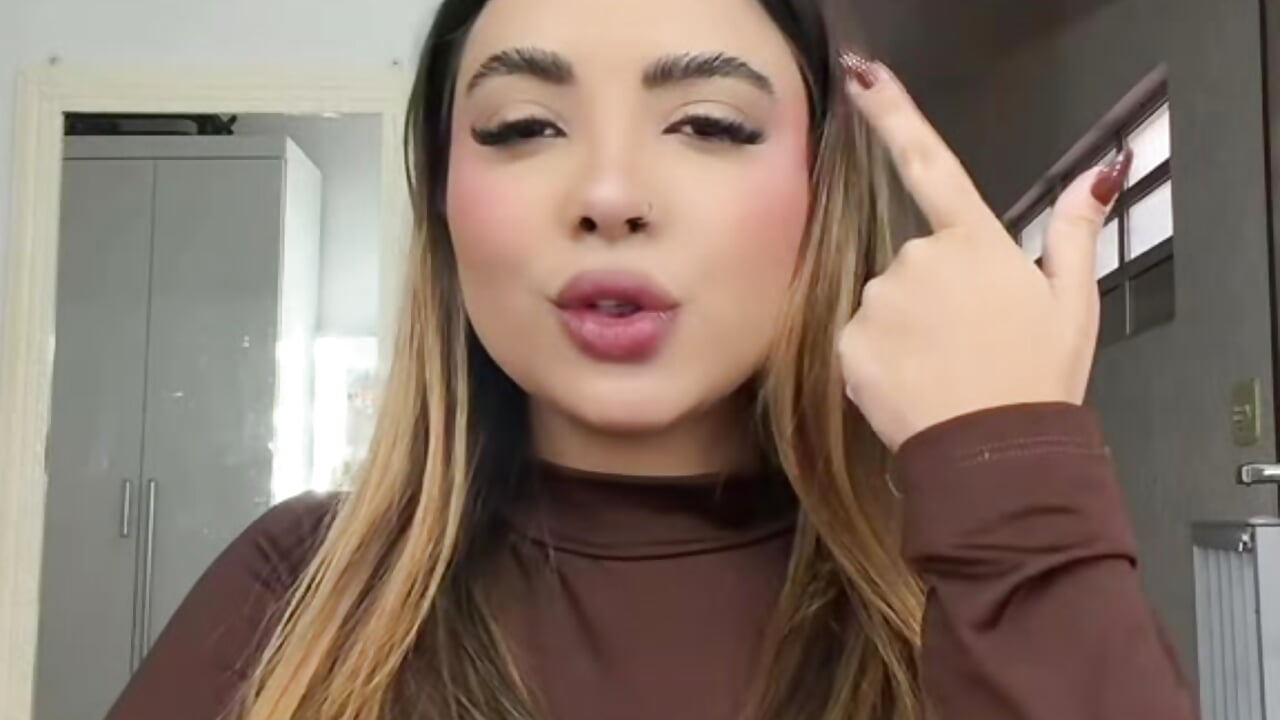 v1c044g50000d99vdi7og65tbbbduls0 - video by Jhessy456