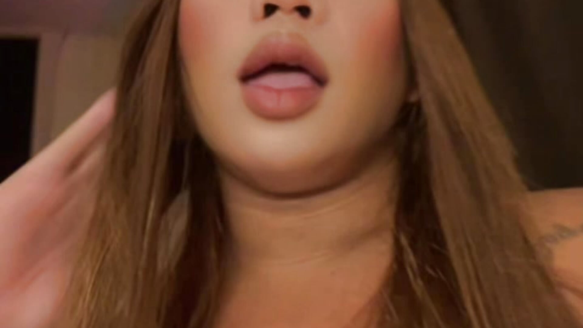 copy_344ED55D-0B6B-4898-9A8B-B5E8C723BD86 - video av Saffarah cam model