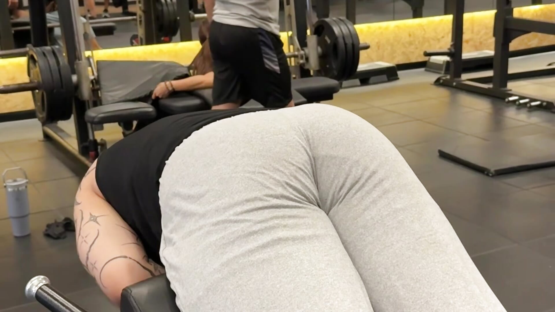 Glutes training - vídeo de la modelo de cam Milo_Angel
