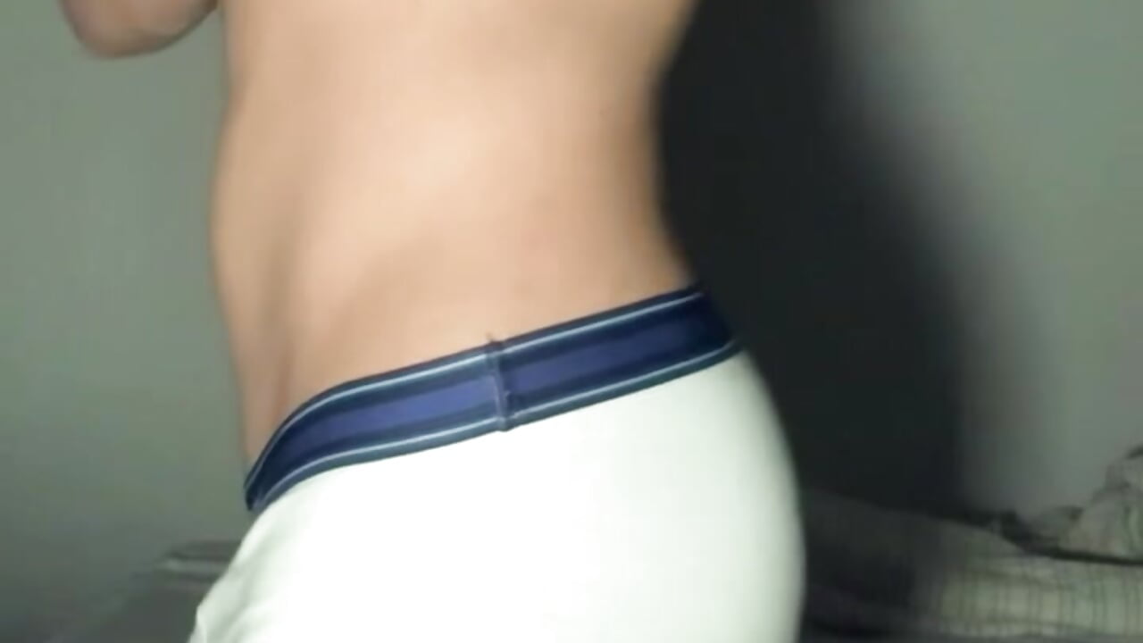 Cueca branca – video od webkamerové modelky novinmath