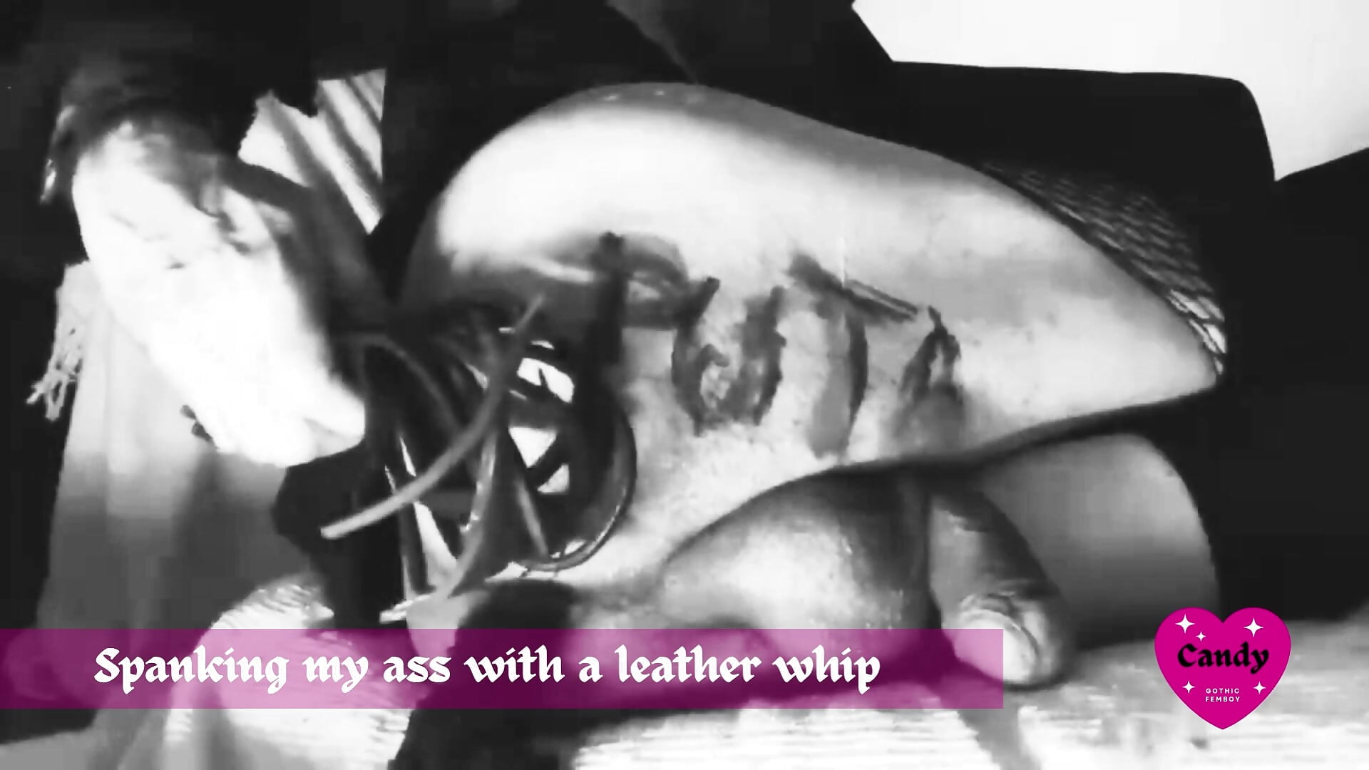 Spanking my ass hole – video af CANDY_Goth_ cam-model