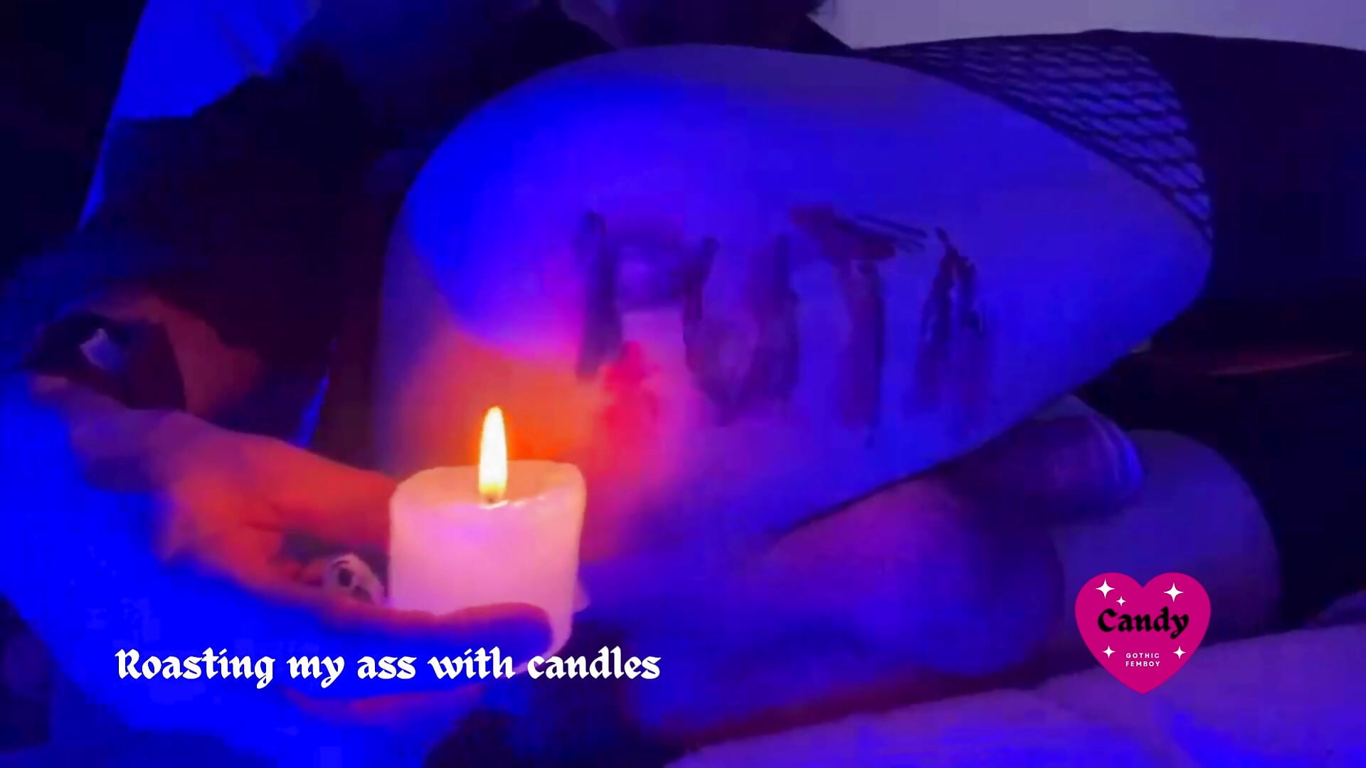 Roasting my ass with candles – video af CANDY_Goth_ cam-model