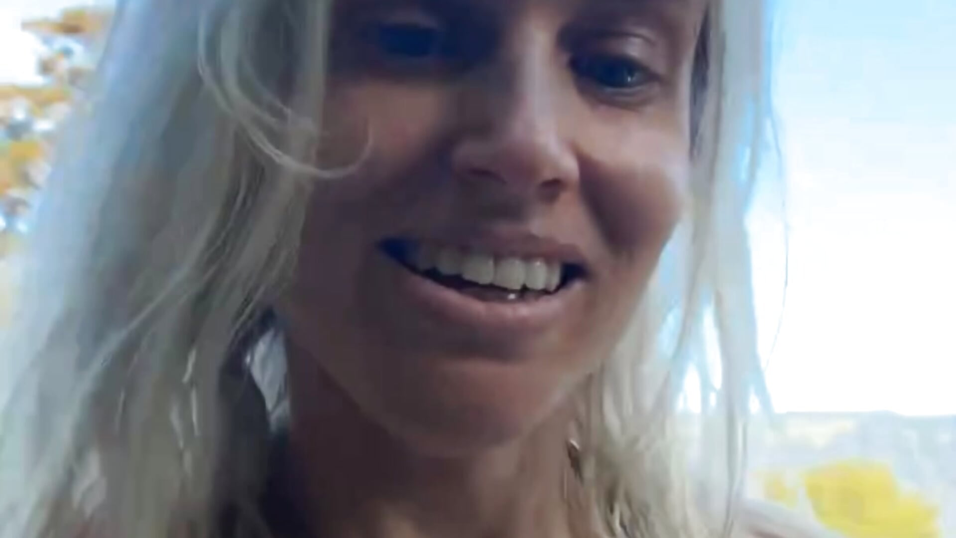 🏃‍♀️ Fulfilling your tips menu requests ⛰️🌳🤭 Watch me run away trying not to get caught
