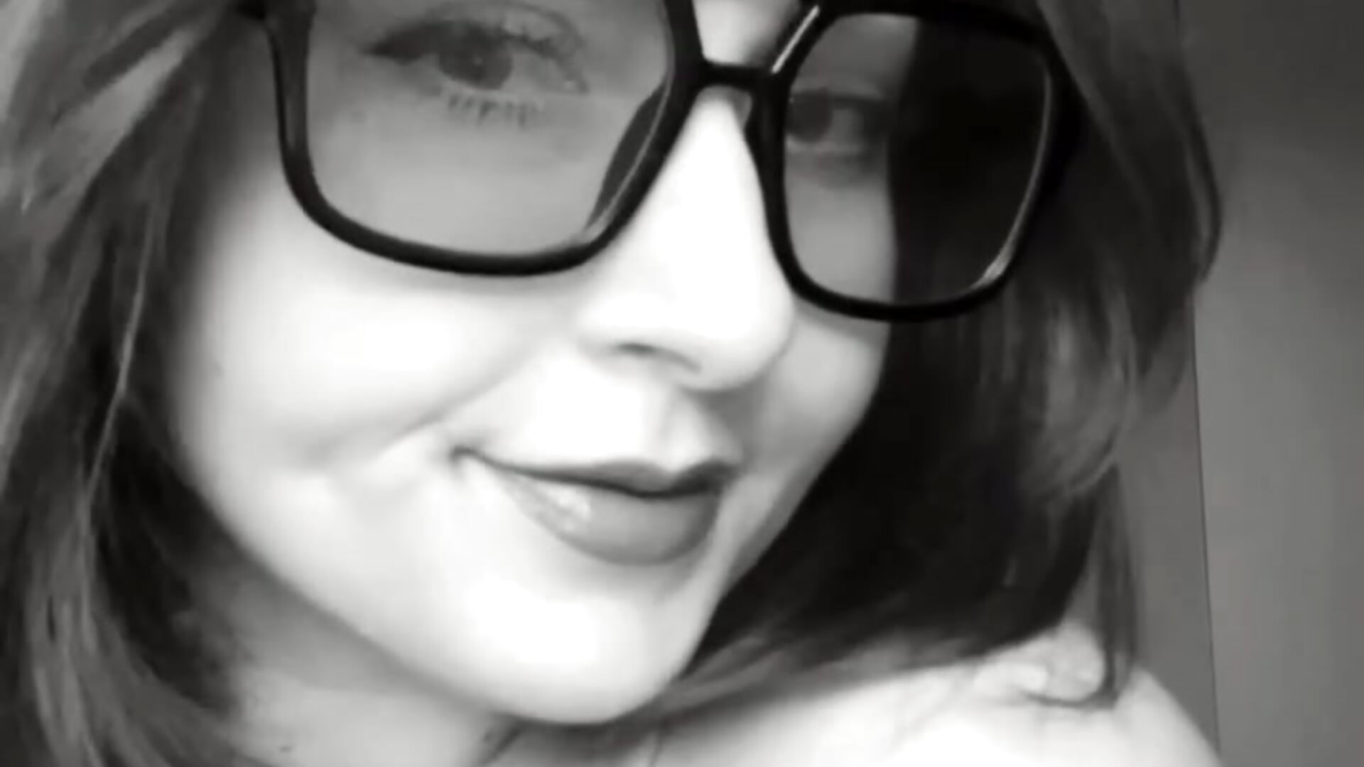 I'll have a little fun here with you - video oleh BelleTewes kamera model