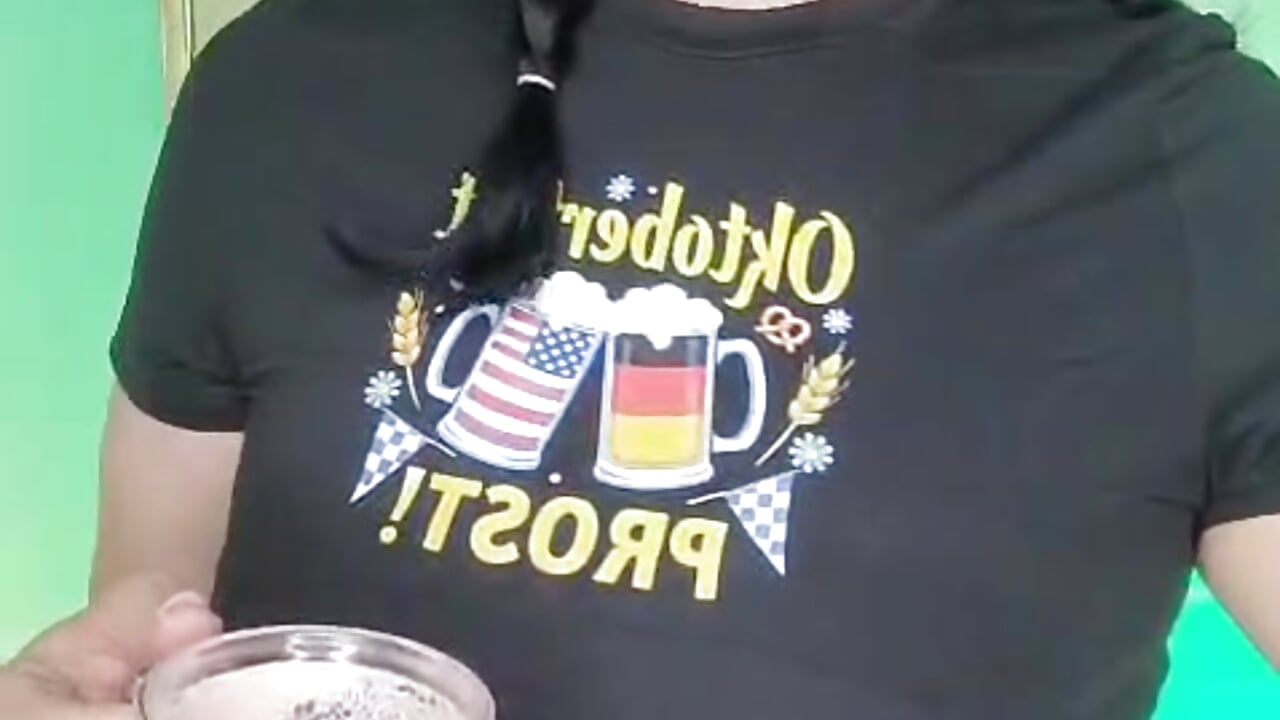 let's celebrate oktoberfest– LuisaGranados kameramodell videója