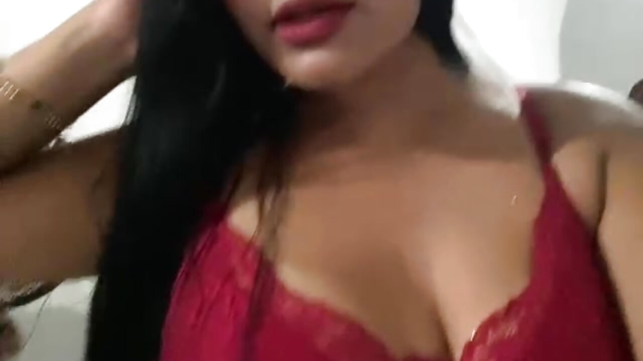 Do I look pretty, darling? - vídeo de la modelo de cam AmberBeaumont