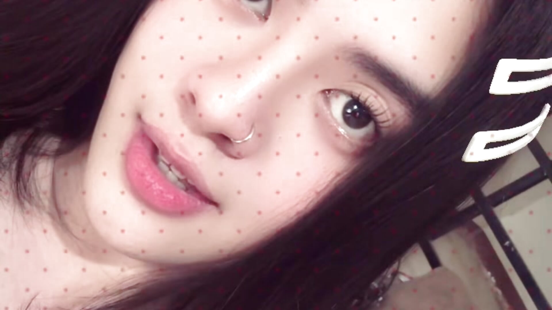 Venus being cute 🫶🏻🤗 - فيديو من venus_saint موديل الكام