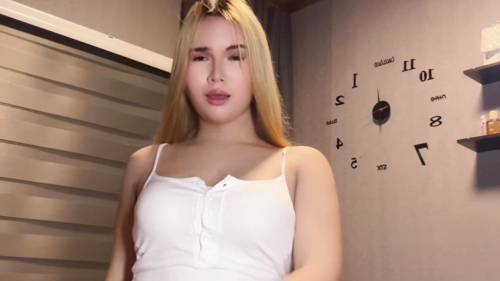 PrettyLorenxoxo