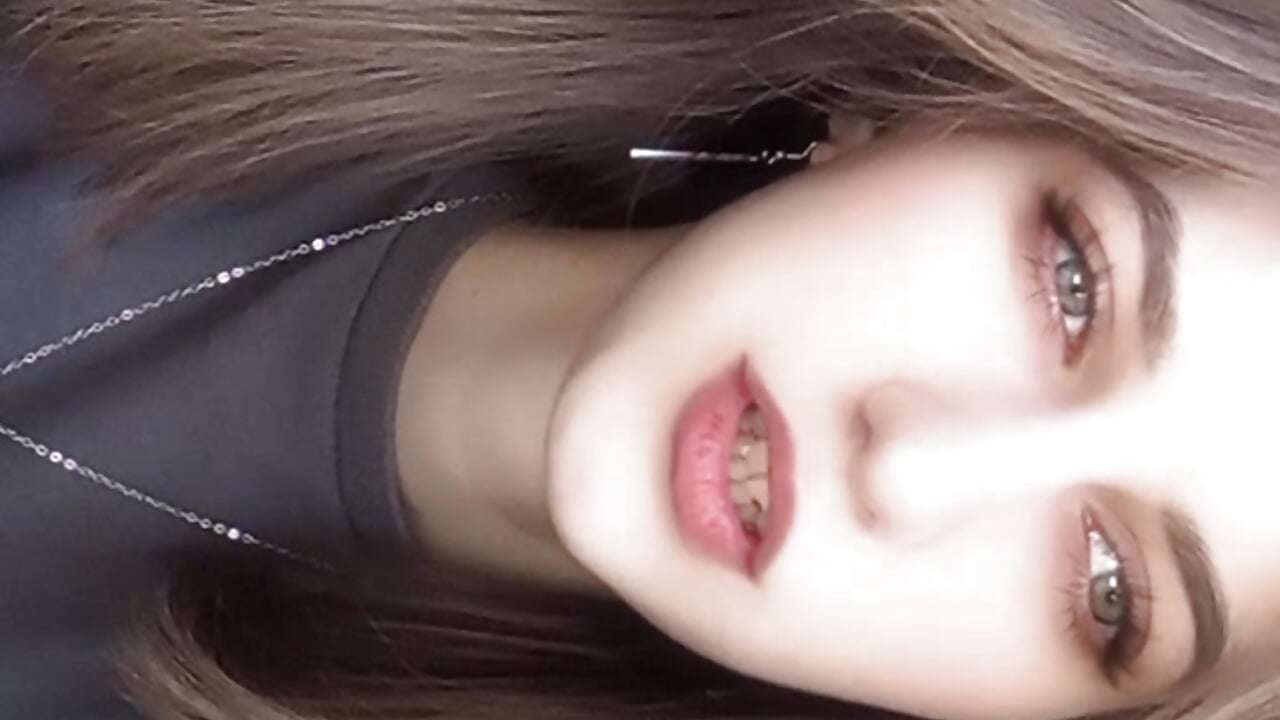 😈 - video av Nika_SweetHoney cam-modell
