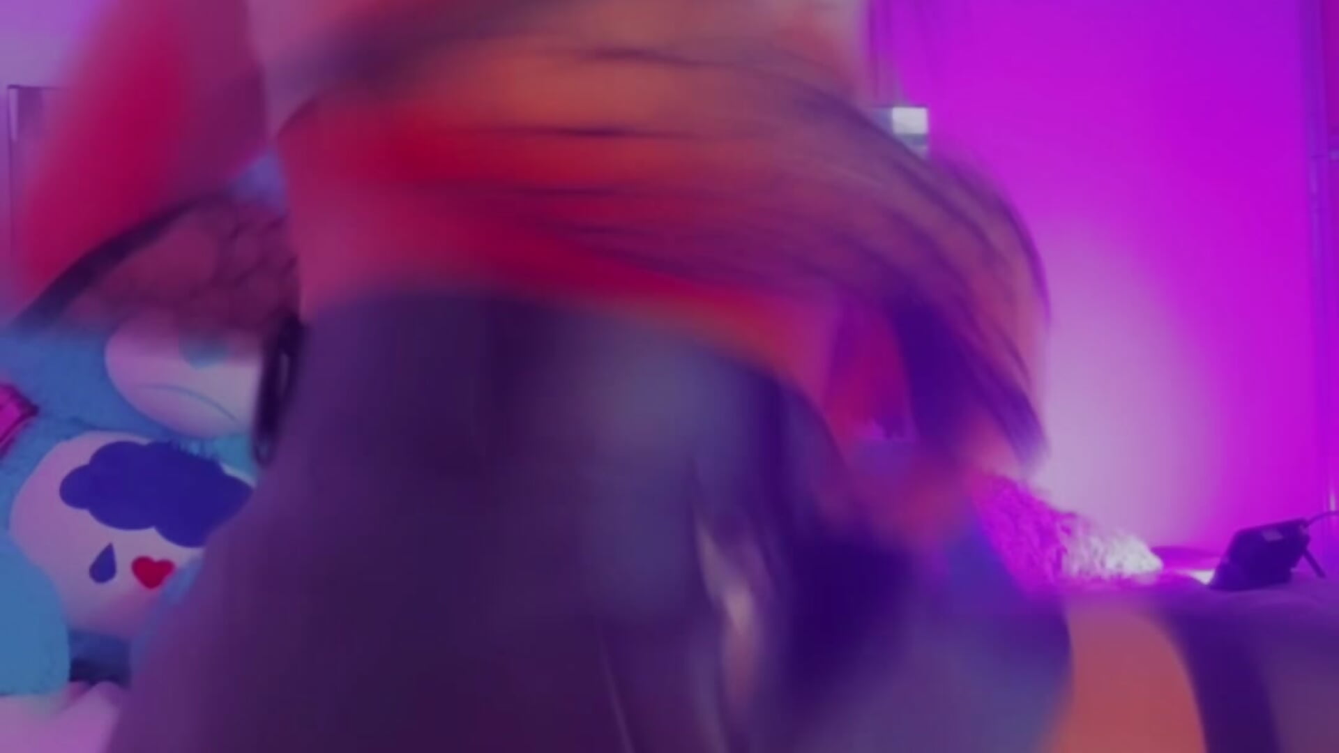 Sexy dance 🌼 – video modela na kameri Gia_Milano