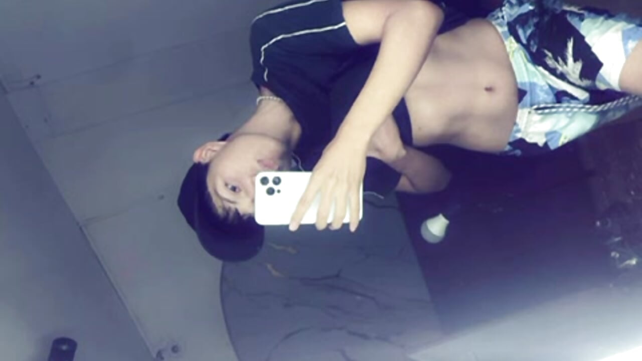 WhatsApp Video 2026-05-15 at 1,29,17 PM — filmik XXSNOVER_, modela(-lki) na kamerkach