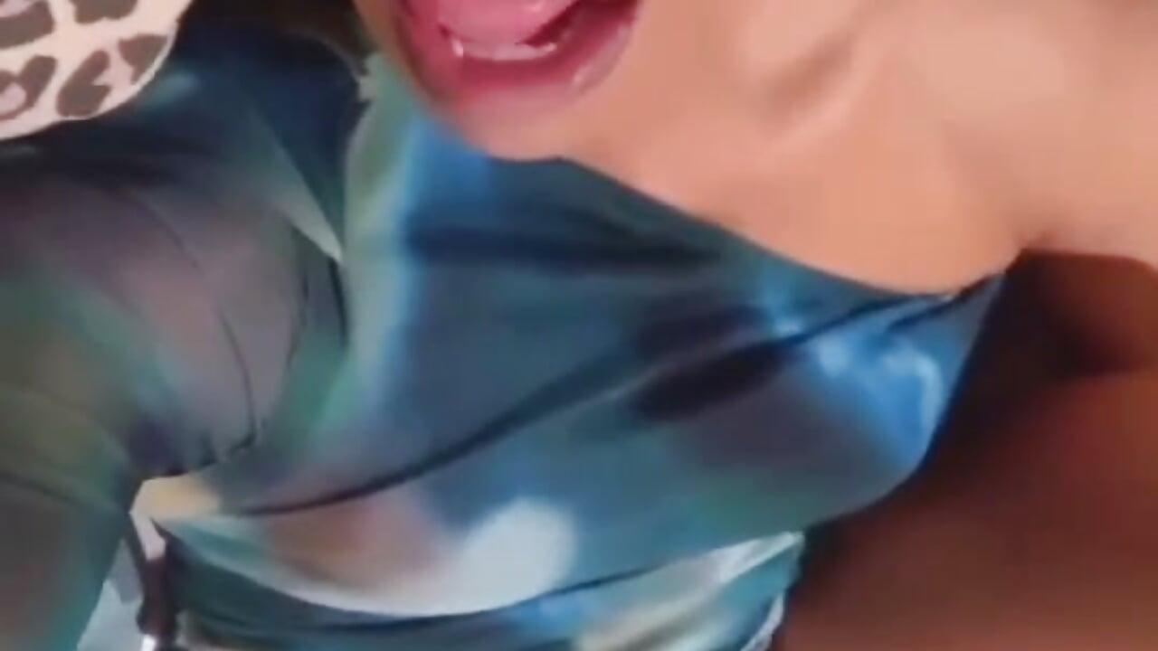 playing with my girl power 😜 - video by Ganzasarina