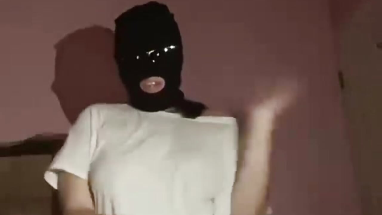 Come Closer ugh - video oleh prettymeeeeeee kamera model