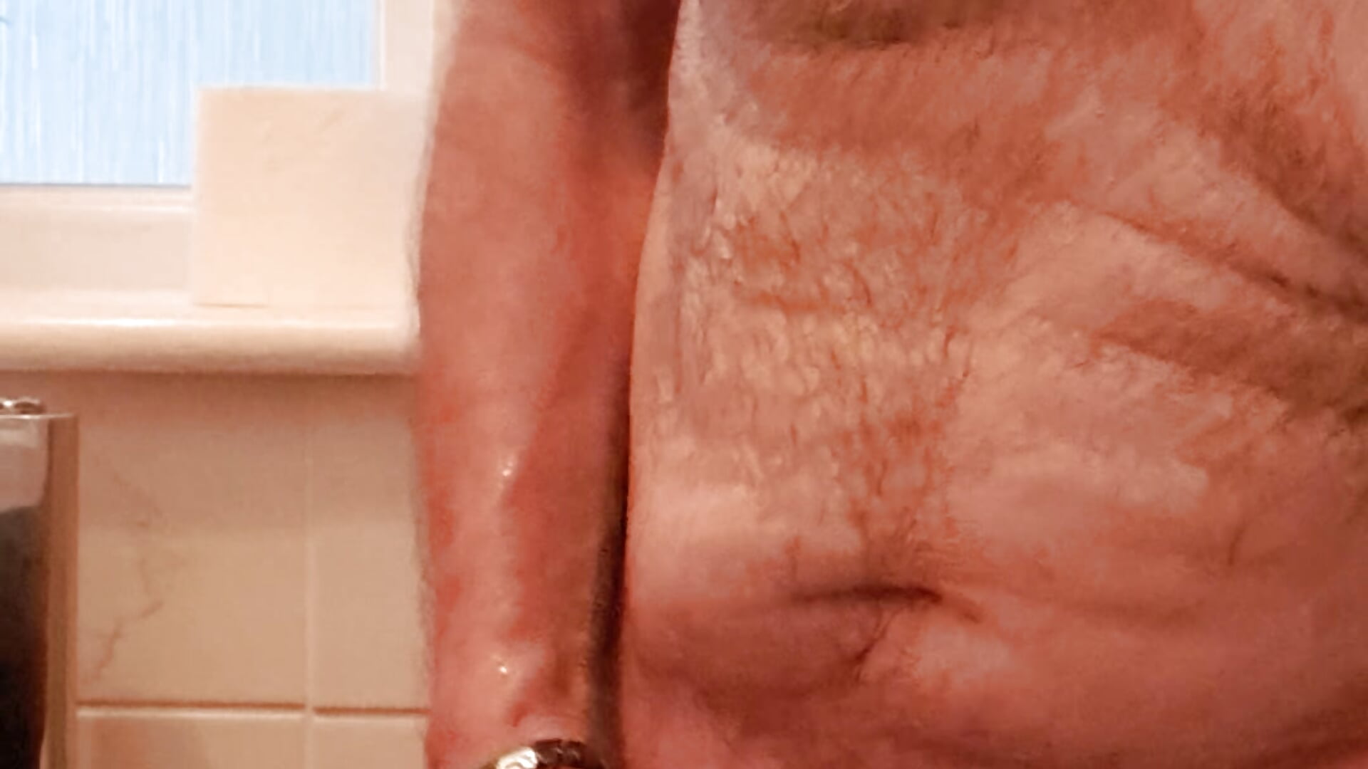 Wet — filmik degsyjohn, modela(-lki) na kamerkach