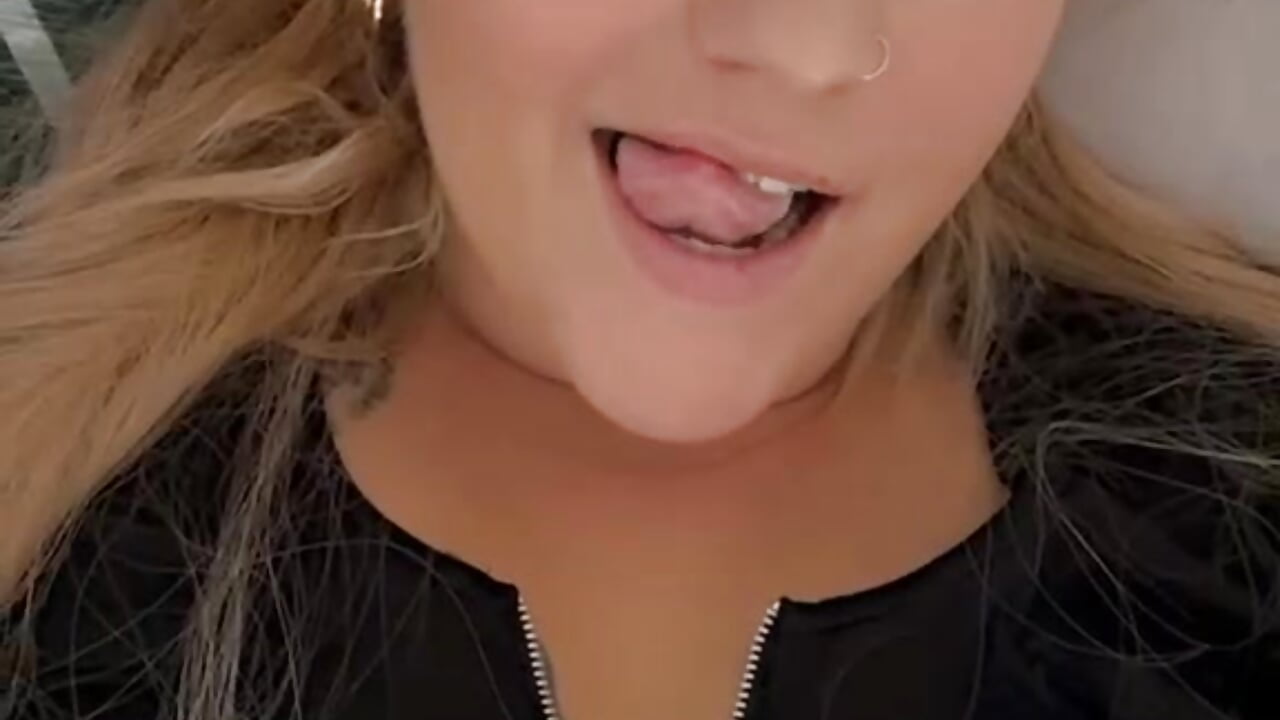 Me 💋 - video by NickyyDream