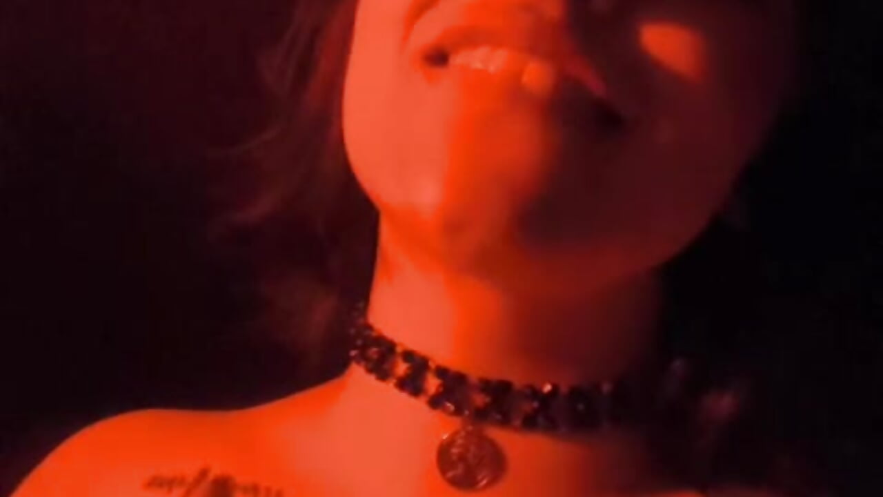 Let's have some fun in the club bathroom 🛸 – video modela na kameri Ale_le