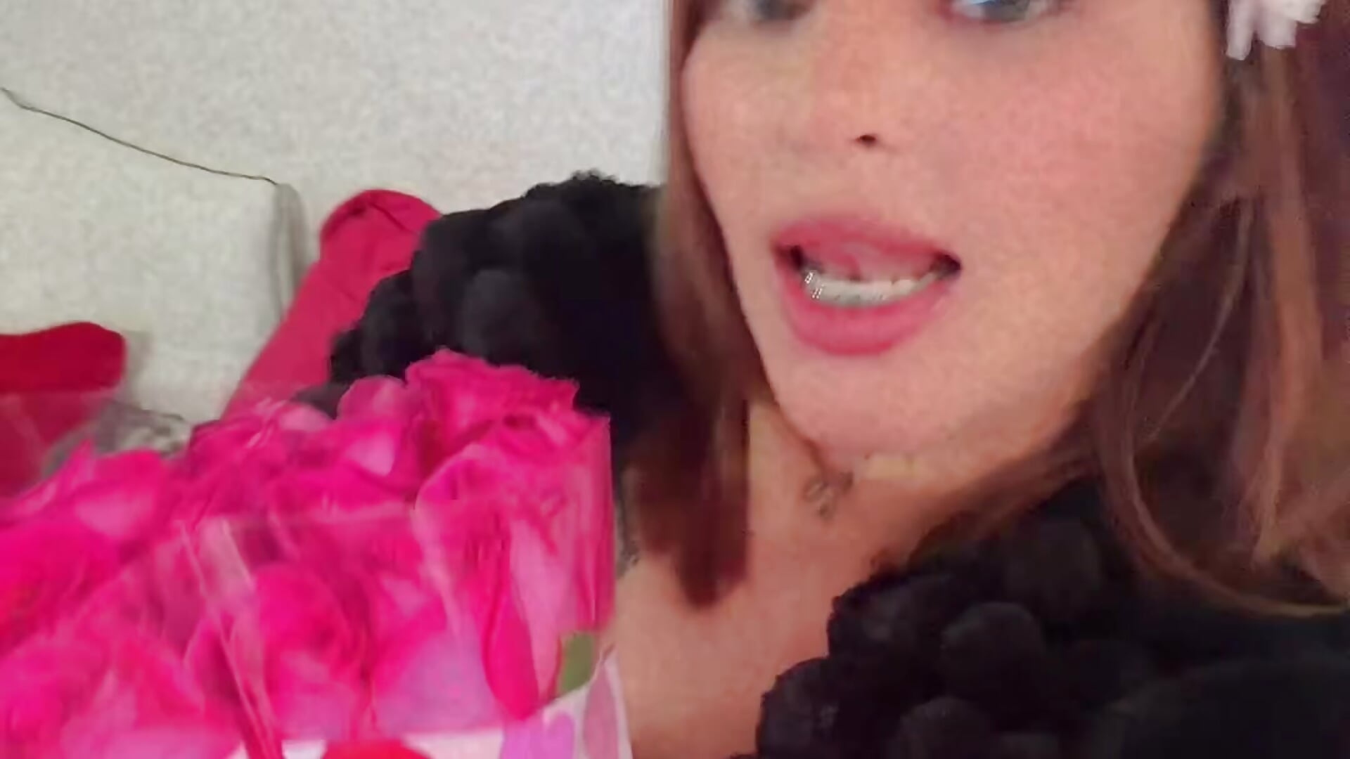 I likeeee the flowers🌸🌸🌸🌸 - video by AshleyMuahhh