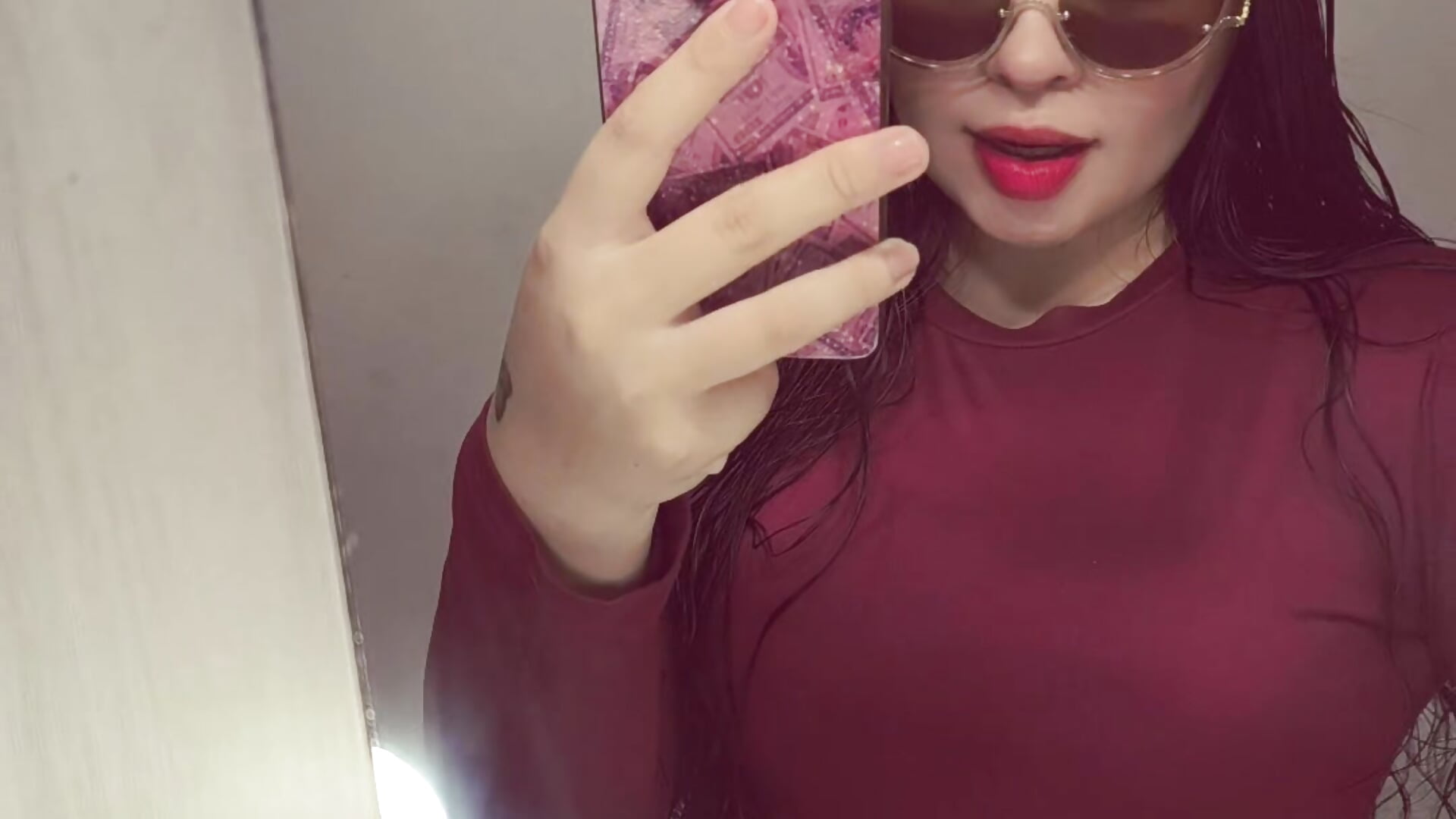 1000151511 - video oleh model kamera _mila_paris
