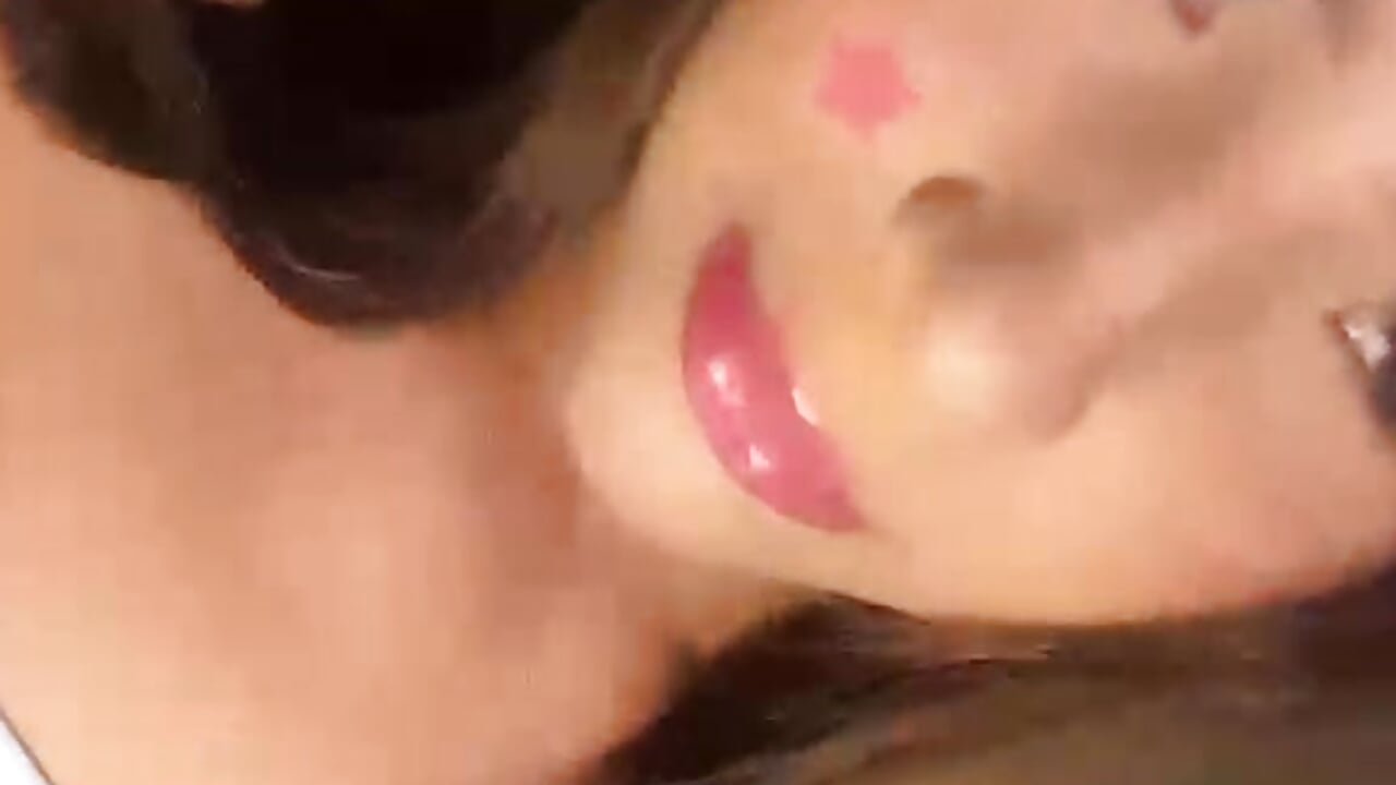 Luna_Femme adlı kamer modelinin viral videoları:  6283