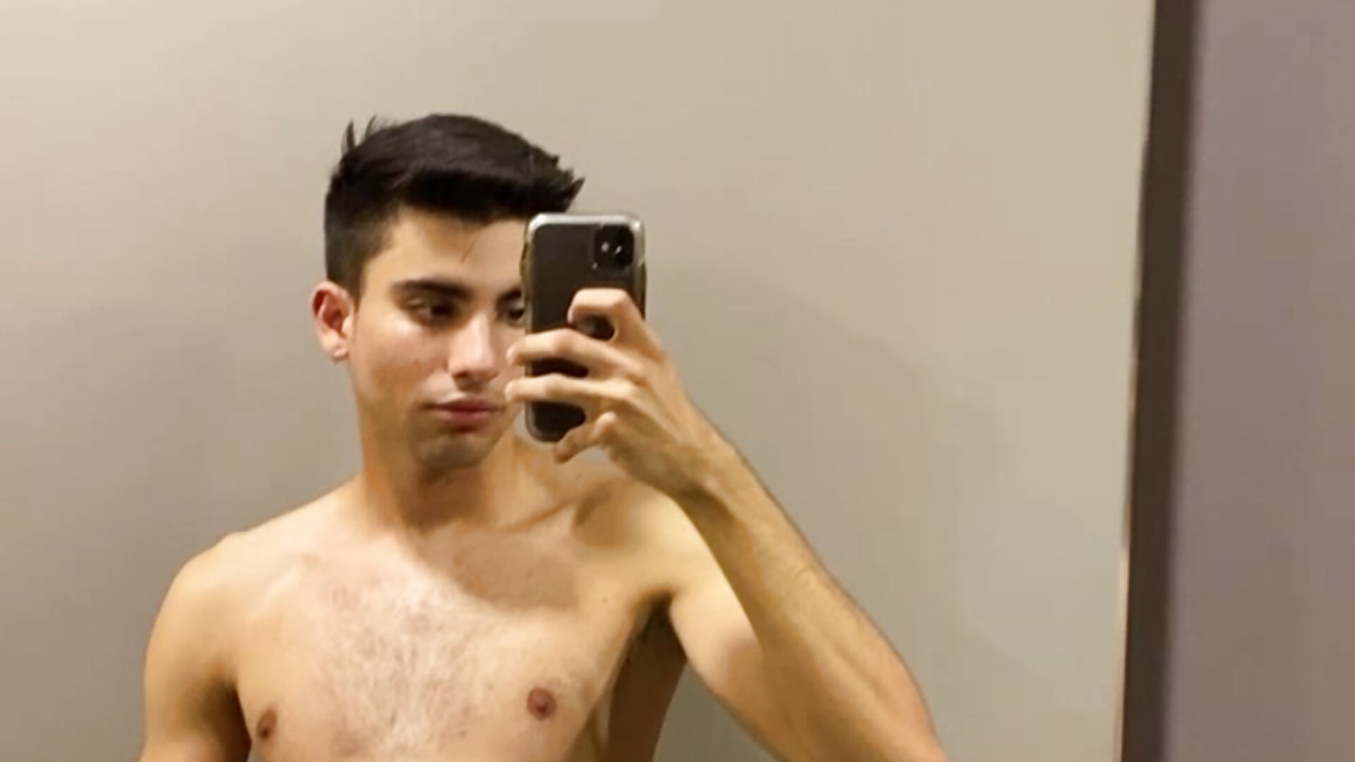 😋pumped - video plastiquebaby kameramallilta