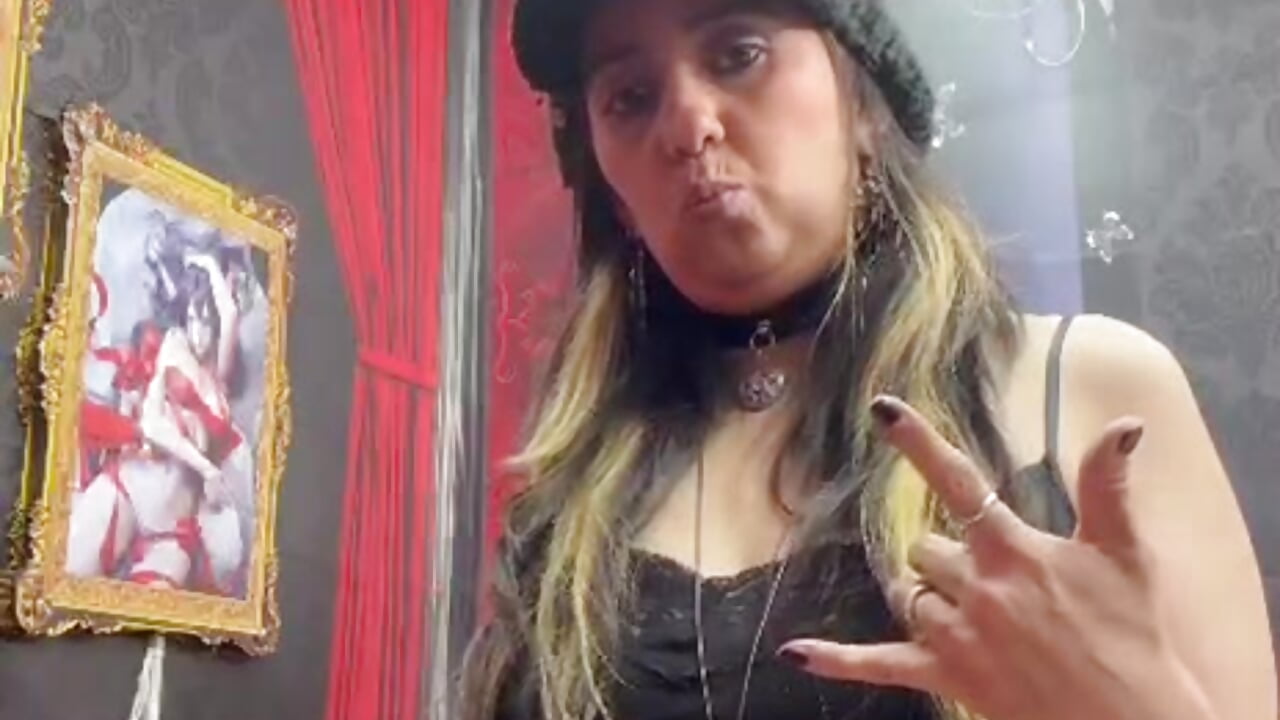 Ready for a new rock star show?🖤🖤 – video modela na kameri Alucard_Hellsiing