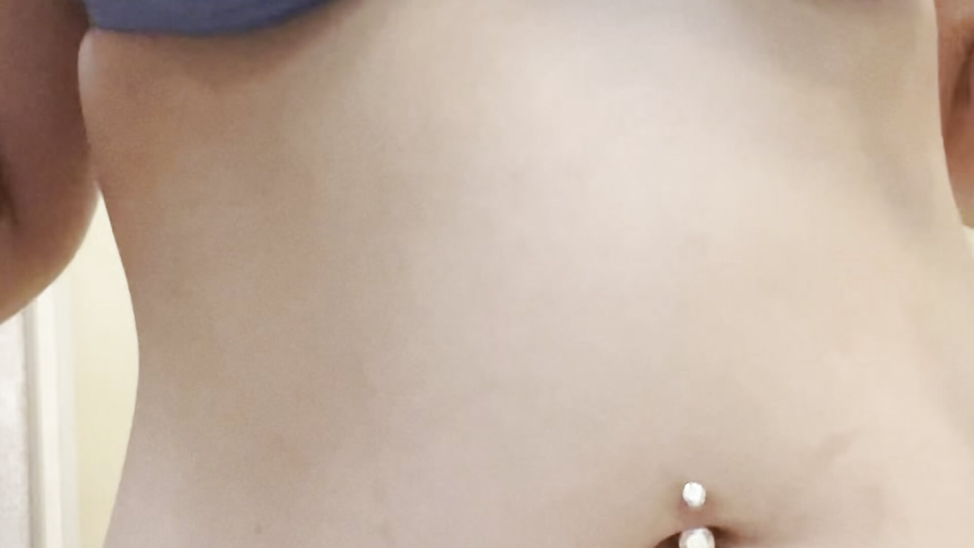 18 yo playing with tits