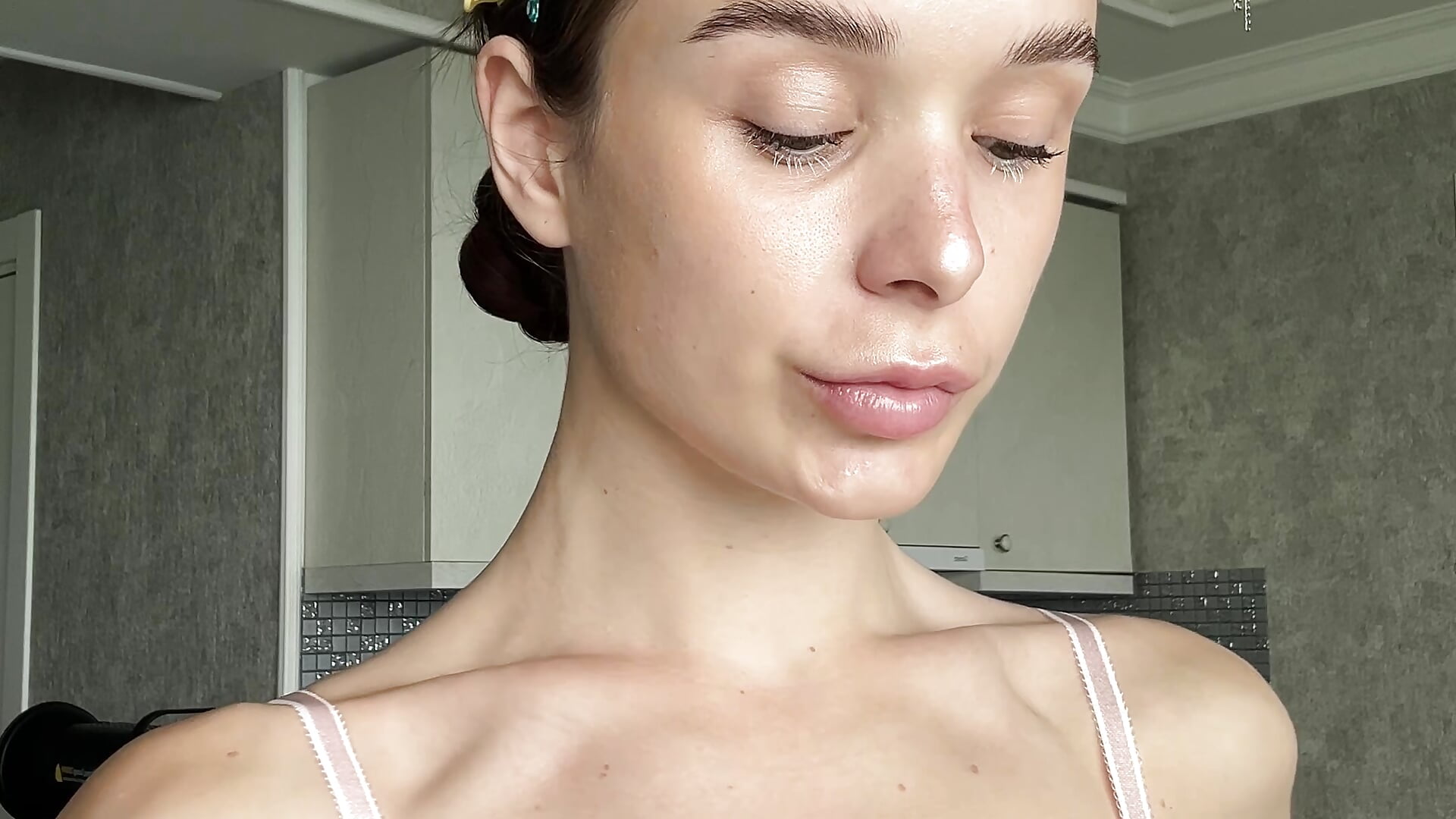 Basic Morning routine💦(Don't skip the ending) - video av YourEster cam model