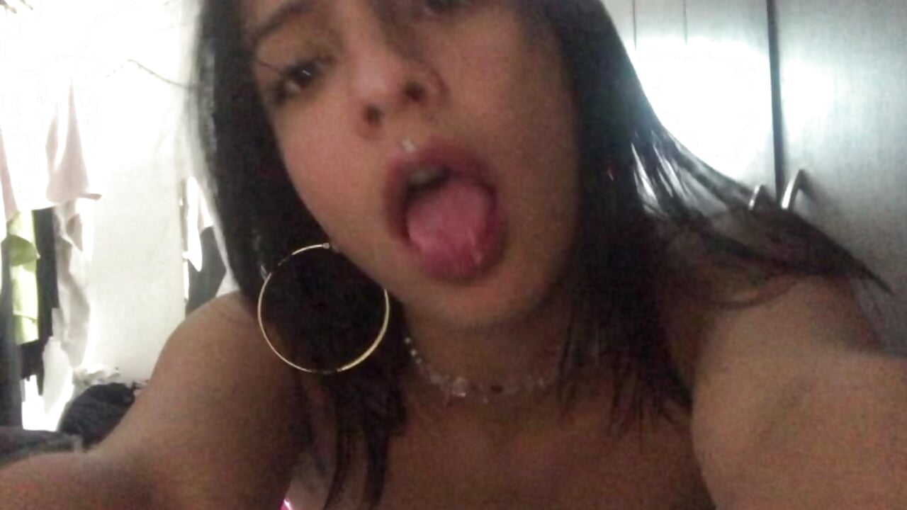 1000001910 - video by Caliopee_