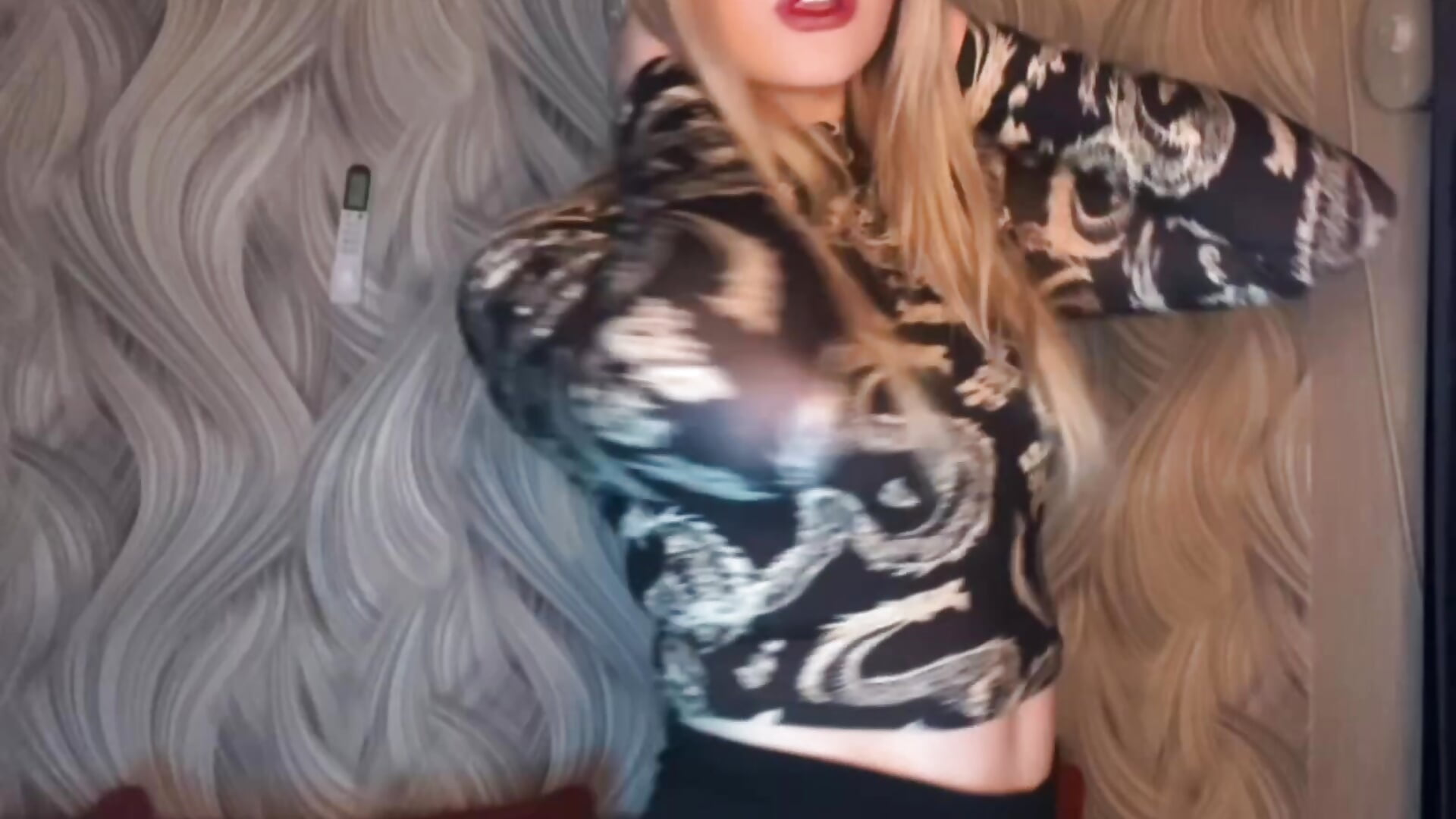 Sometimes I get into that kind of mood :) - vidéo du modèle de showcams Alice_Watsonn