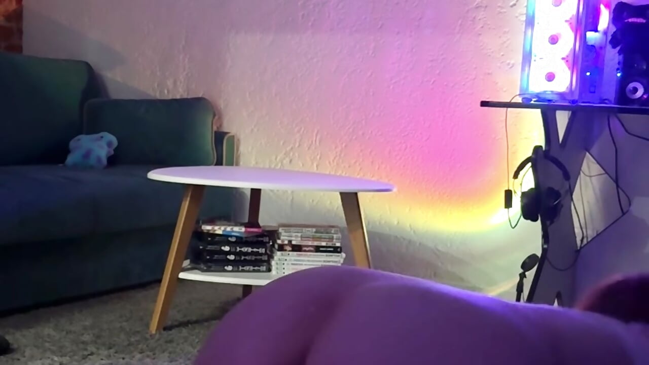 EXCLUSIVE DILDOPLAY IN DOGGY FOR FANCLUB