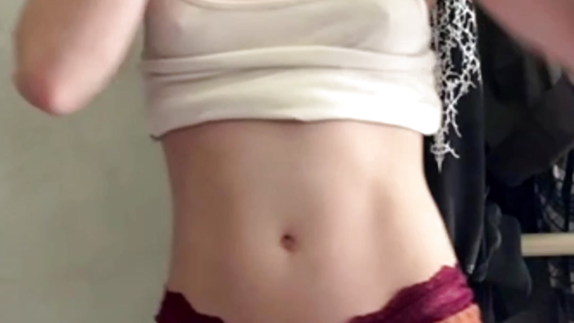 I'm so hot today - Vídeo de JinaTscrious, modelo de vídeos