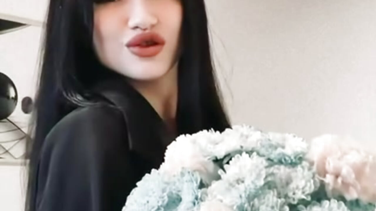 me❤️ - video by Kolly_polli cam model