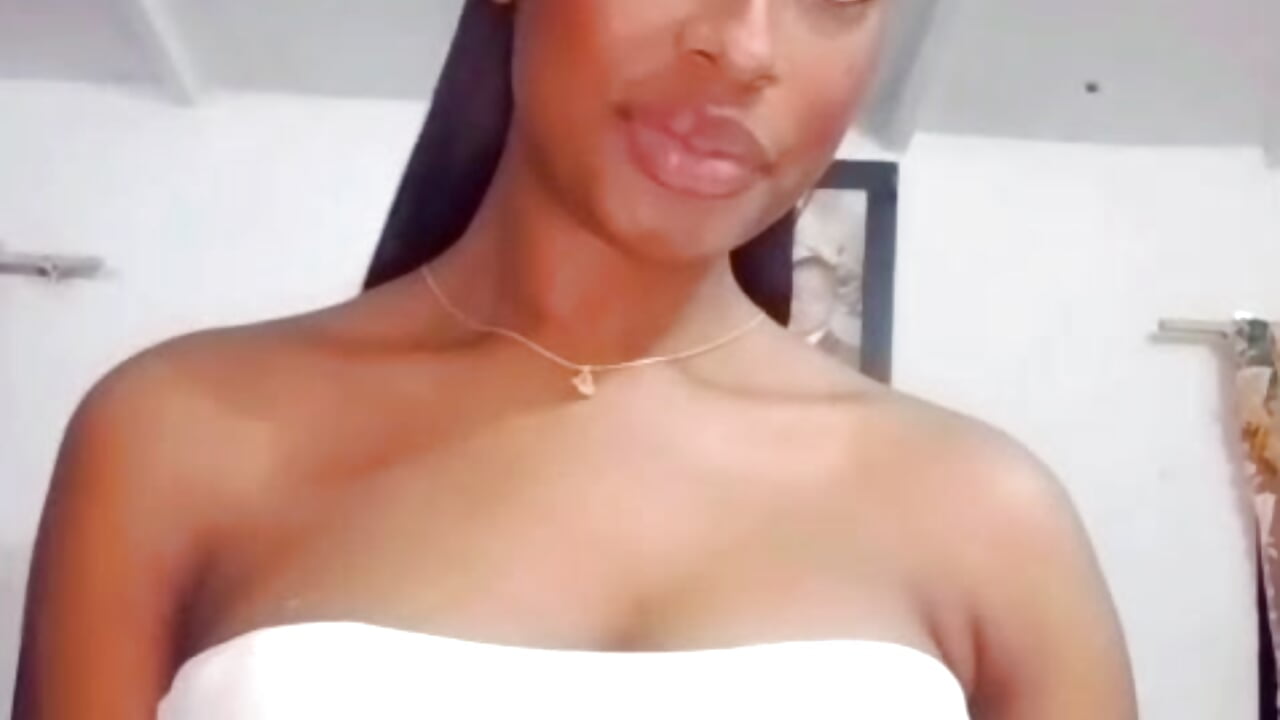 Me 🌸 - video by ZoeAdams4 cam model