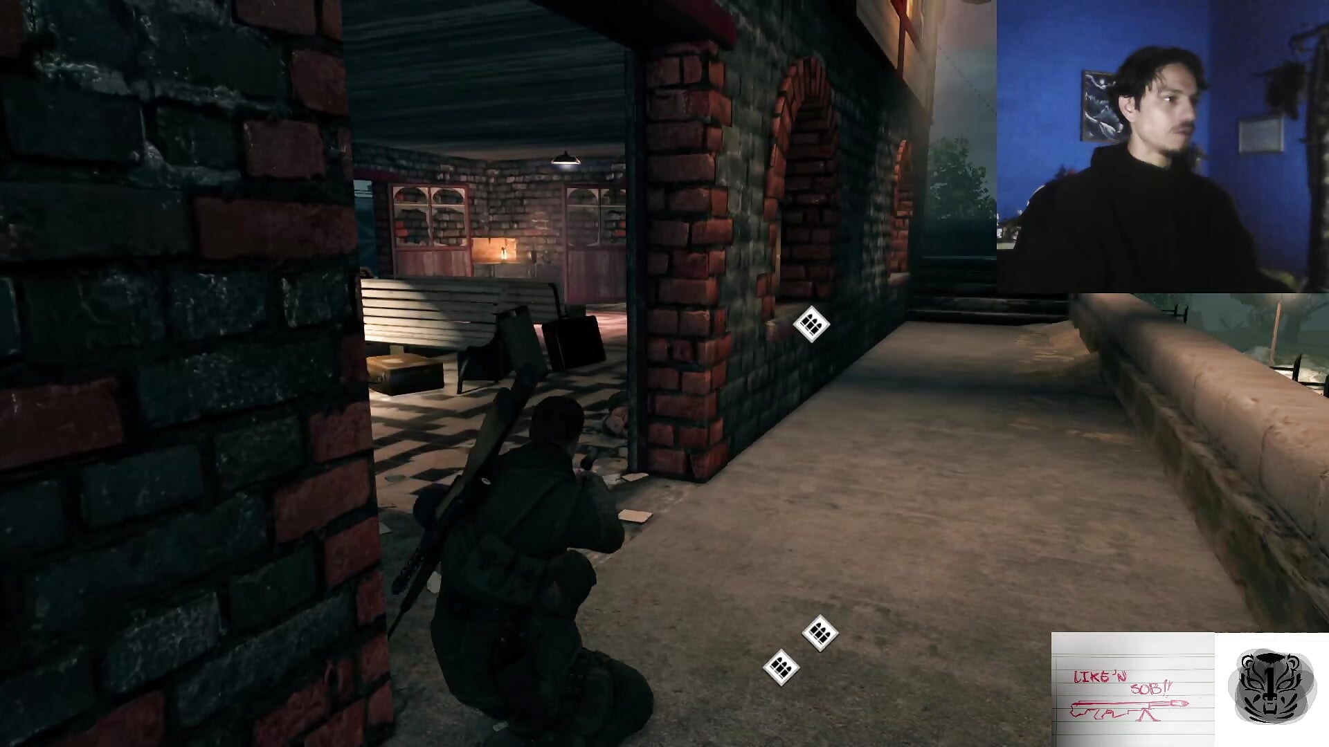 Playing videogames! – video modela na kameri Alan_summer