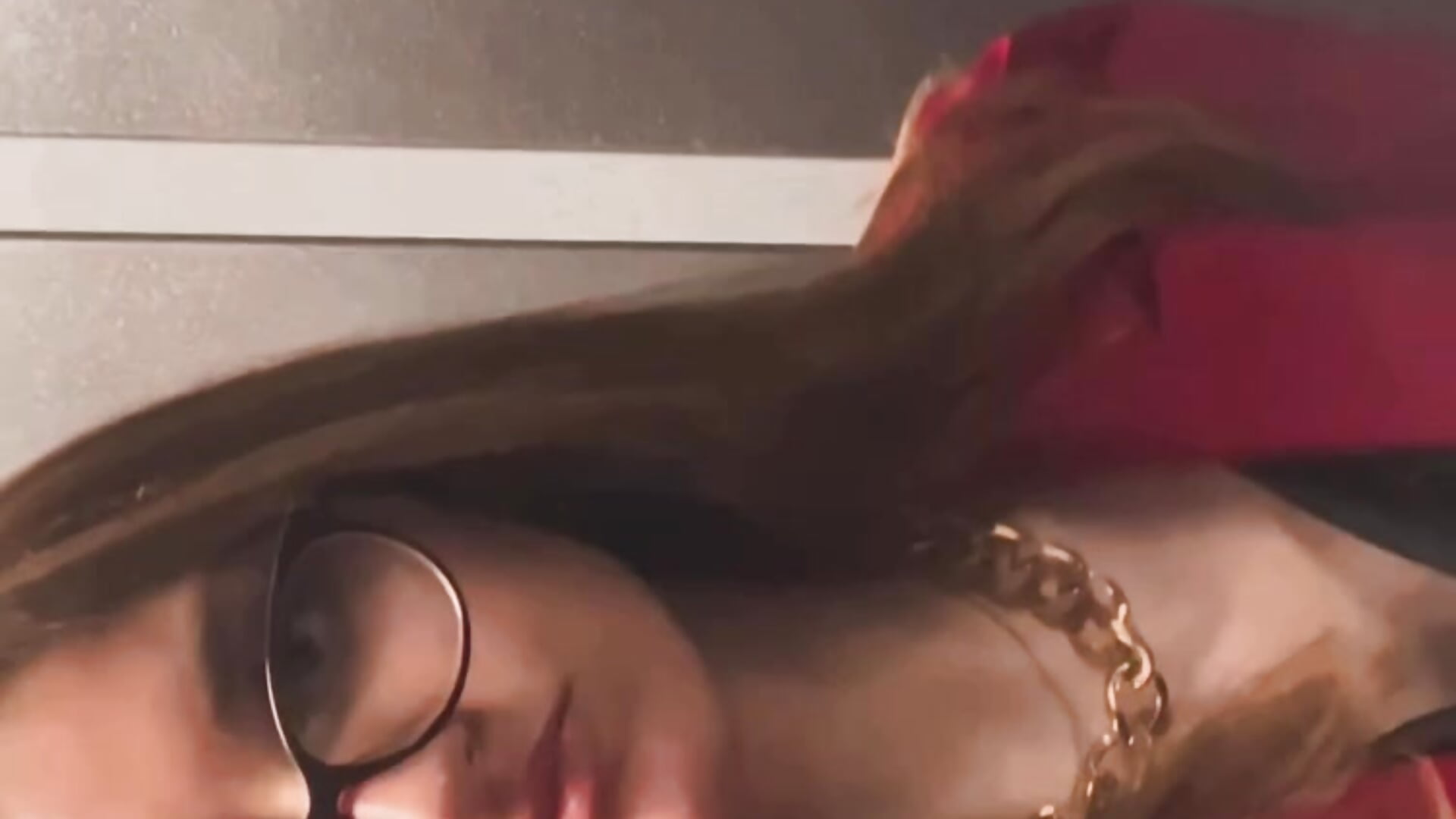 I'm in the elevator – video af NoemiHimmeI cam-model