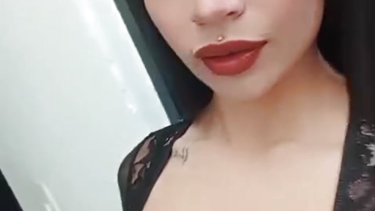 😎 - відео від вебкаммоделі jazmin_crown