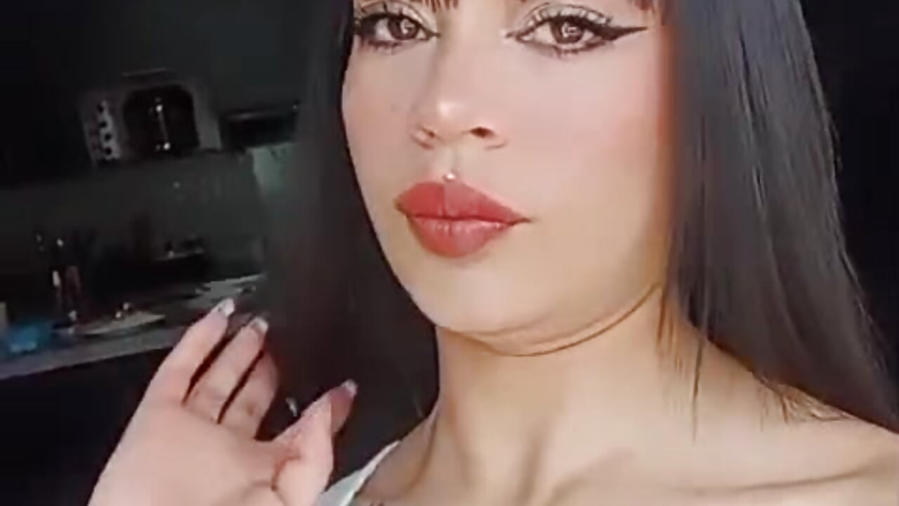 🥰 - відео від вебкаммоделі jazmin_crown