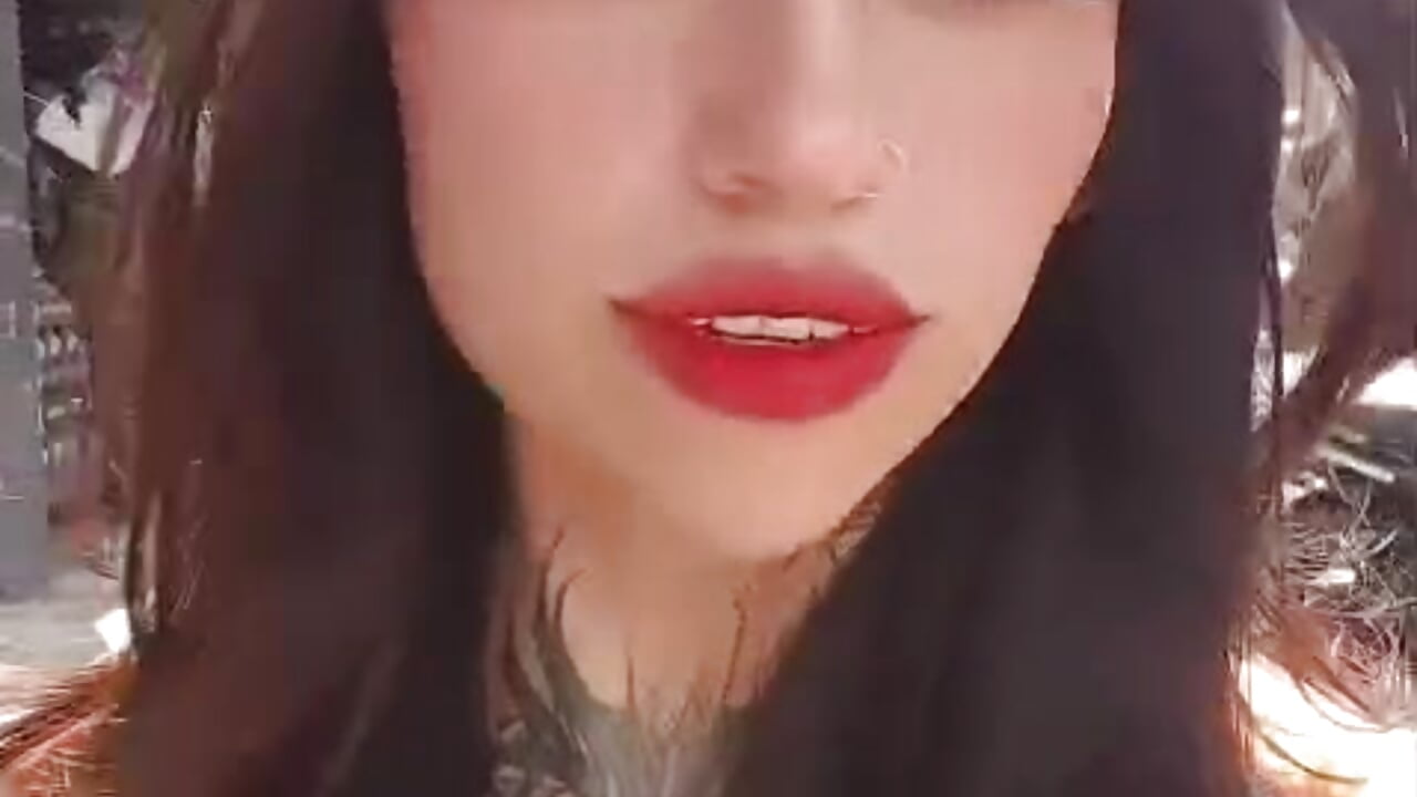 It's me! 🥵 - video by eli_macrothele
