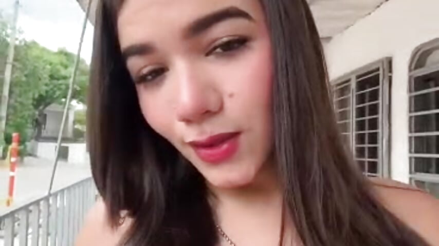 come play with me love– linaxxl kameramodell videója