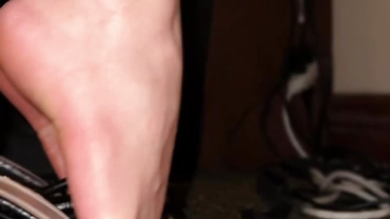 Heels - video by Solsolisfeet
