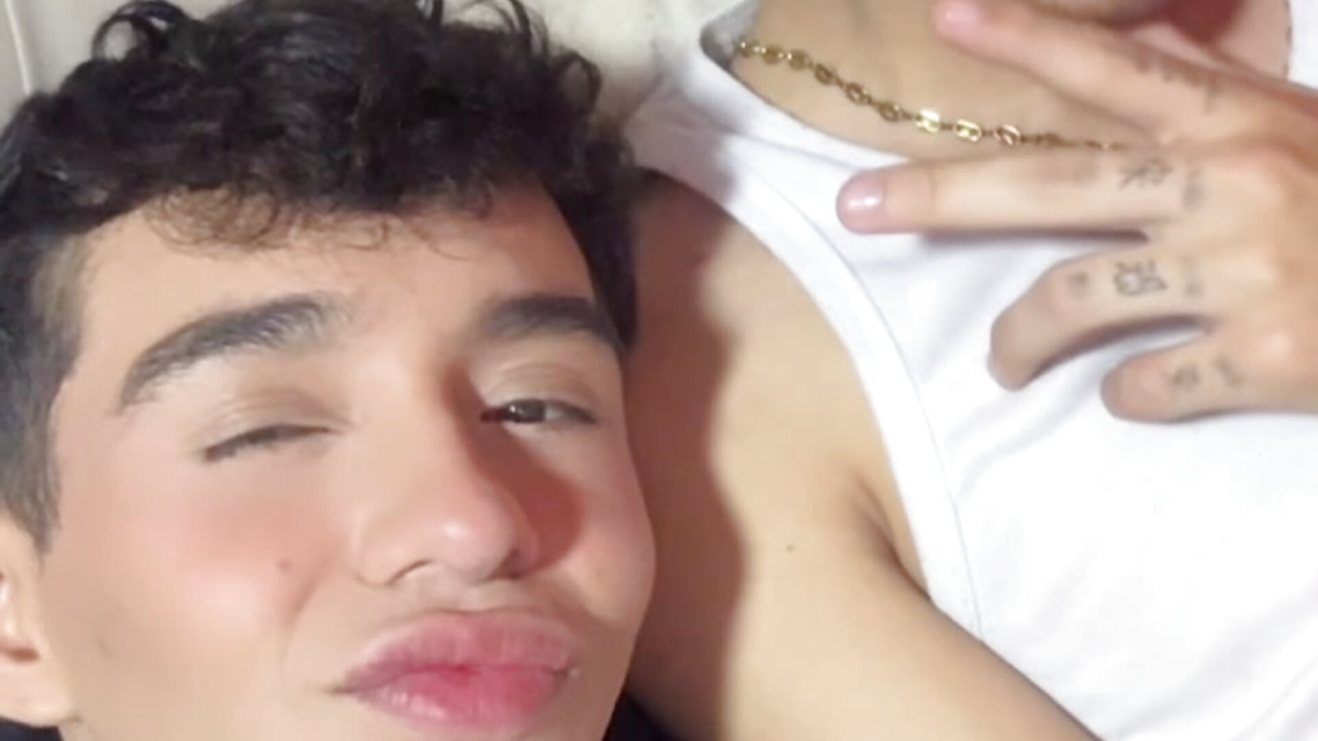 Yoskingg_moisest - video di tendenza della modella di cam 9587
