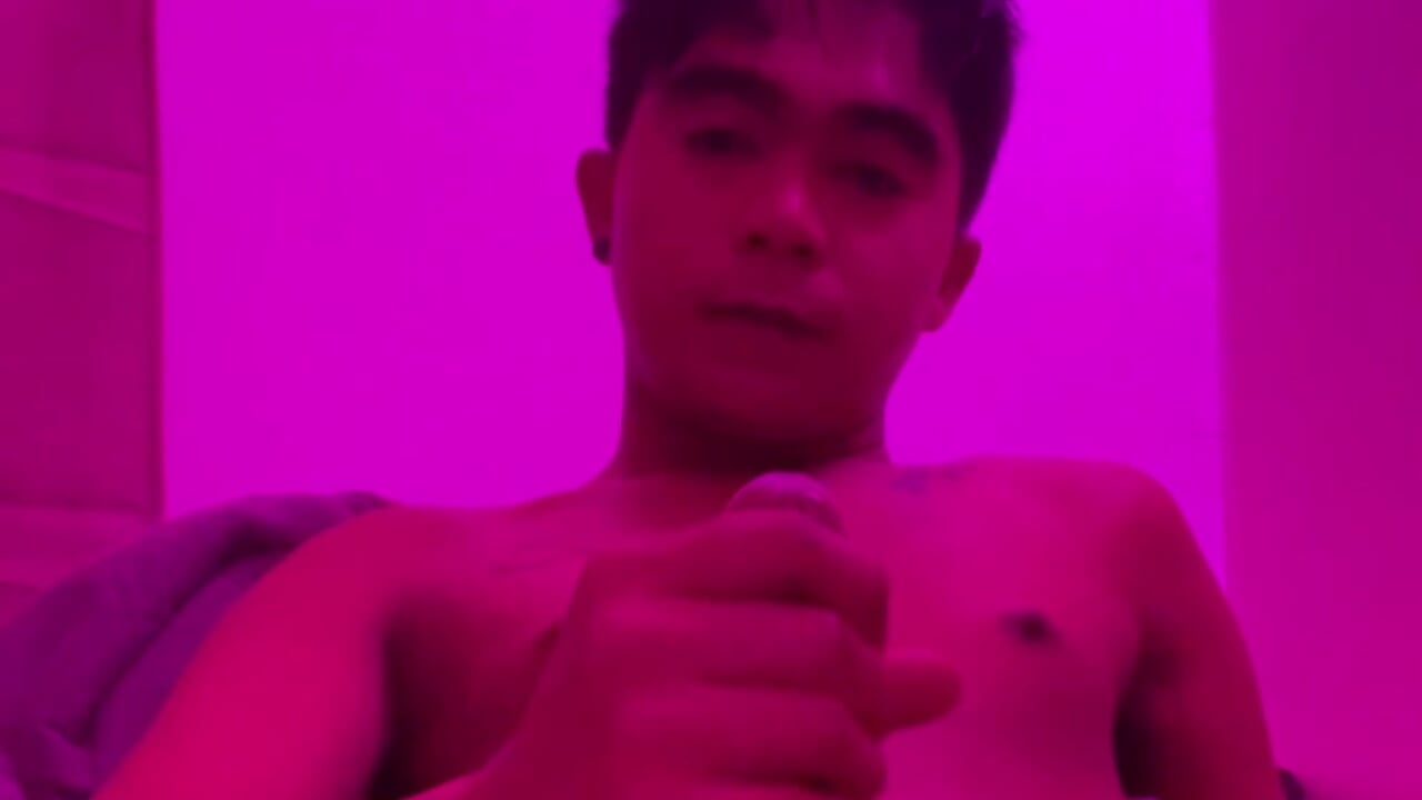 BIG CUMMM SHOT - vídeo de la modelo de cam ItsXyrien11