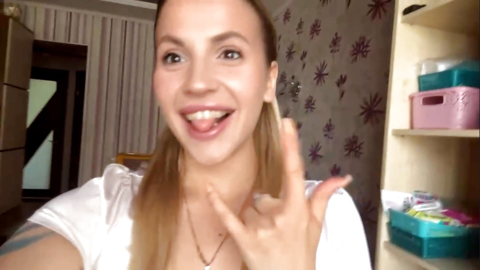 My vibe - video di CelineBetzel modella di cam