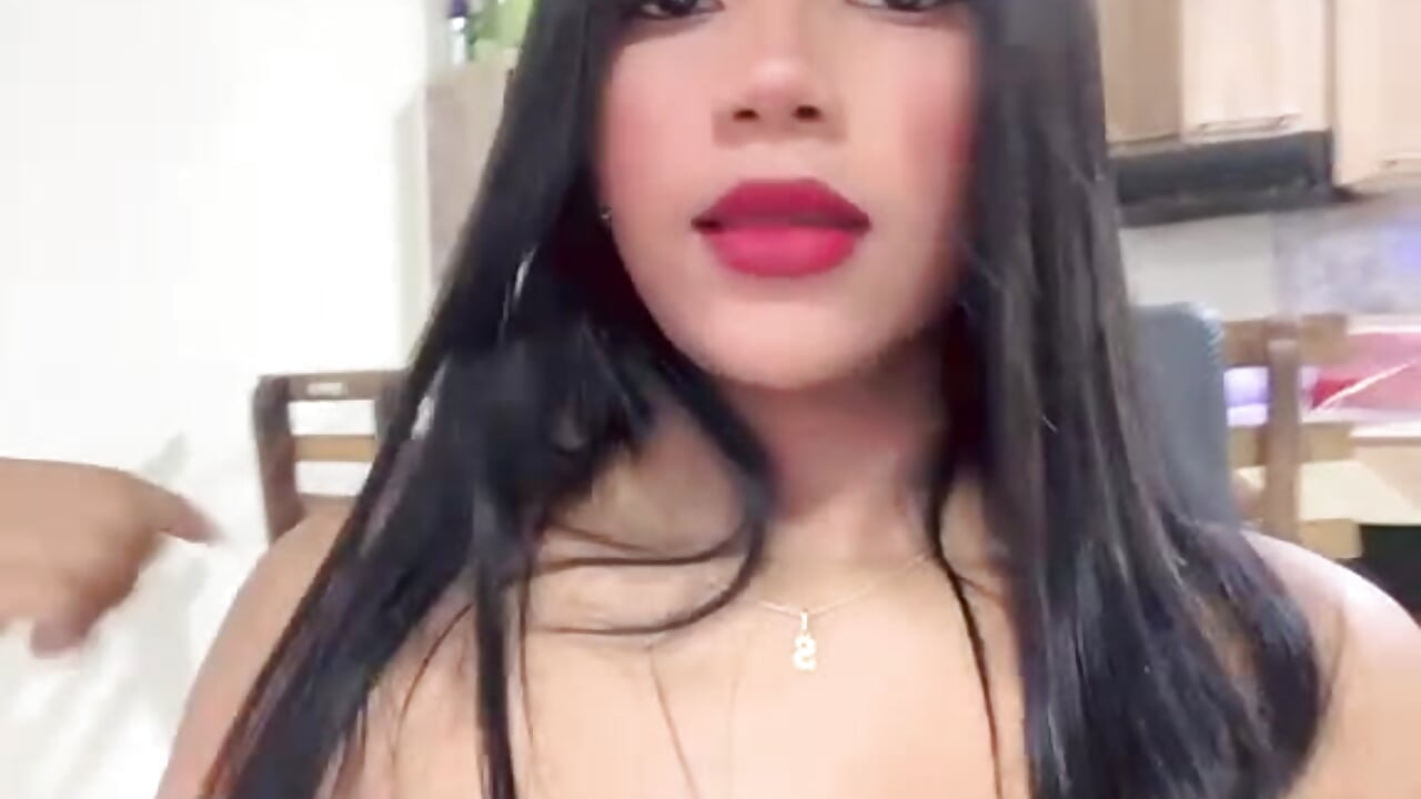 I AM – video modela na kameri sara18noir